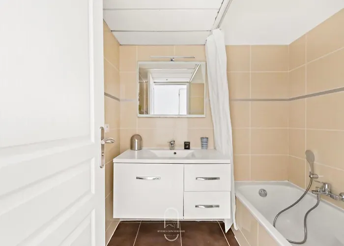 Maisonnette Saona Vue Plages 800m Wifi Clim Pk By Hc Apartment Carqueiranne
